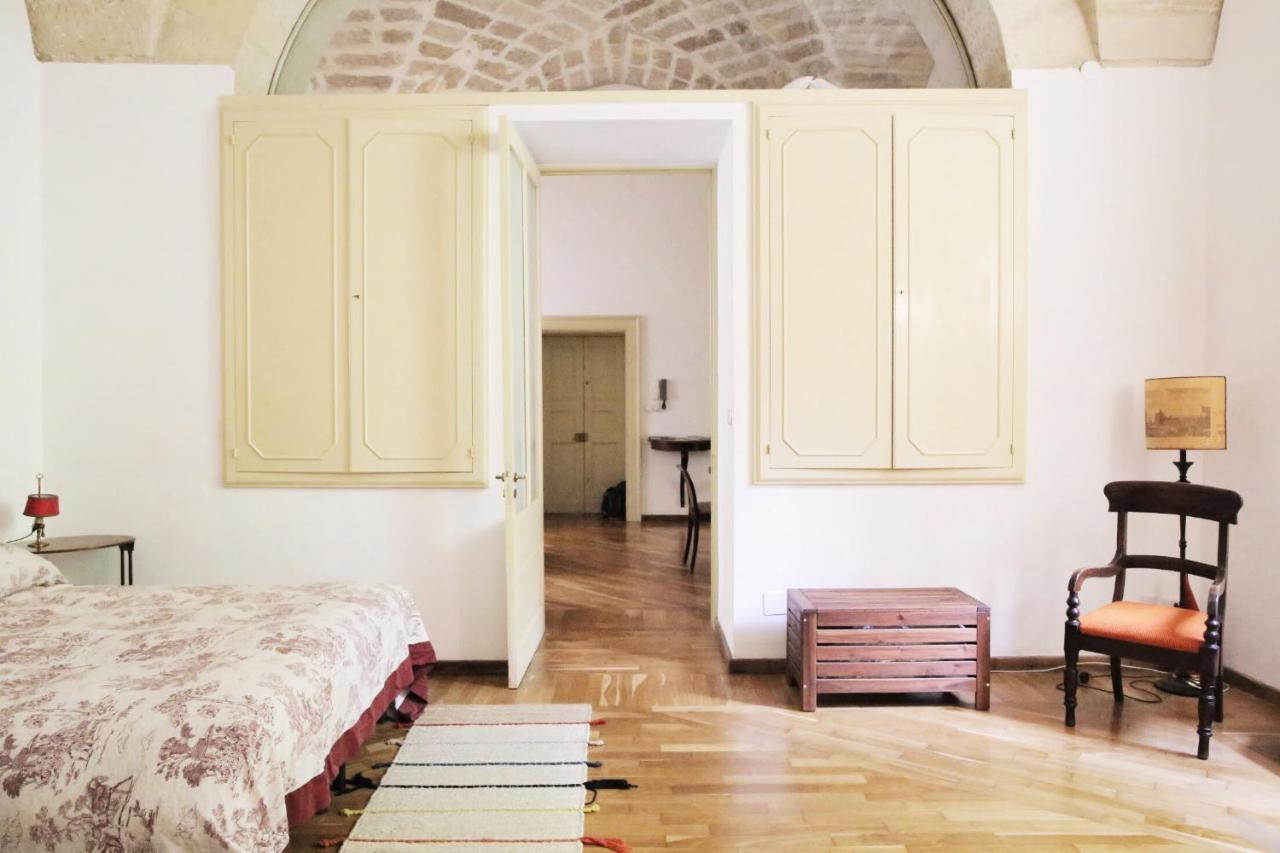 Garden Suite At Palazzo Famularo ليتشي المظهر الخارجي الصورة